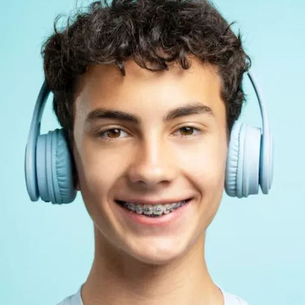 Un giovane cliente di Sbiancamento denti Genova - Dott.ssa Camilla Colella